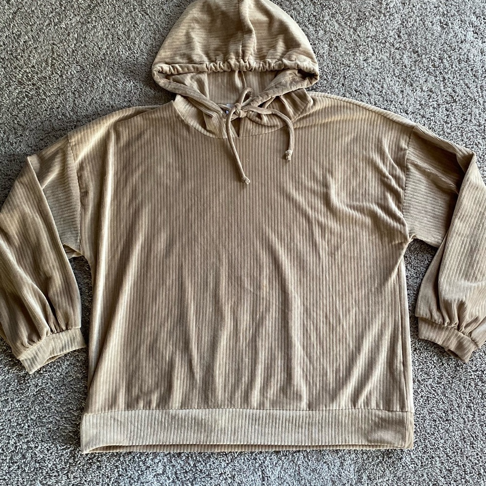 r2 women’s medium long sleeve hooded tan corduroy top